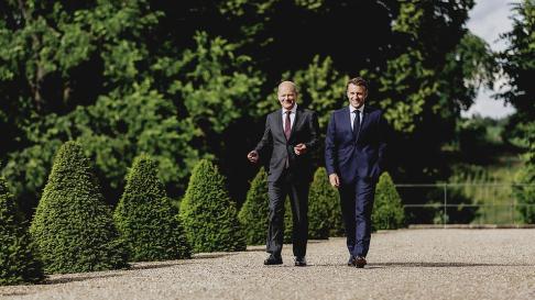   Bundeskanzler Olaf Scholz mit dem französischen Präsidenten Emmanuel Macron.  Foto: Bundesregierung/Gaertner